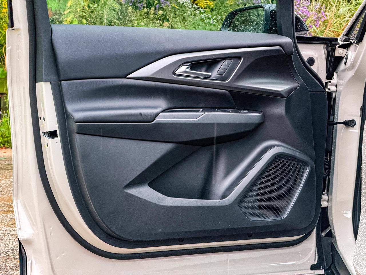 2027 Chevrolet Equinox EV LT1 w/PCY Photo