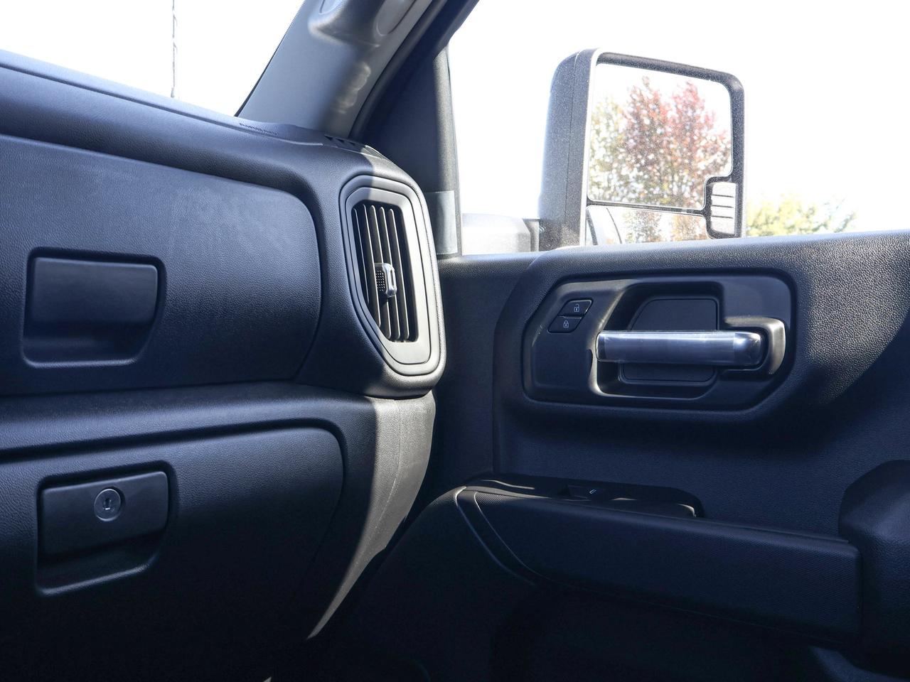 2026 Chevrolet SILVERADO 2500HD Work Truck Photo