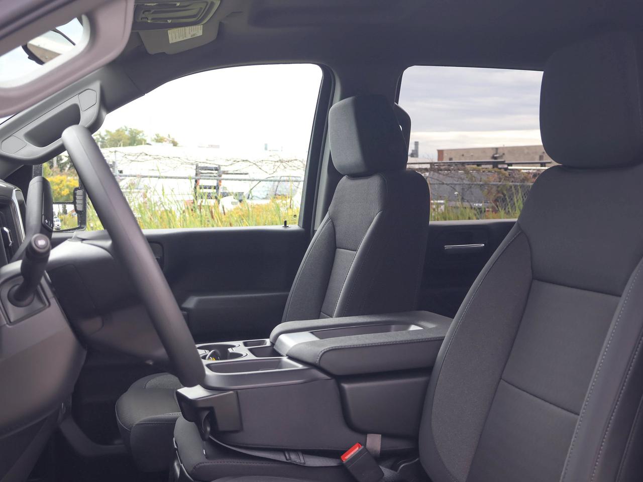 2026 Chevrolet SILVERADO 2500HD Work Truck Photo