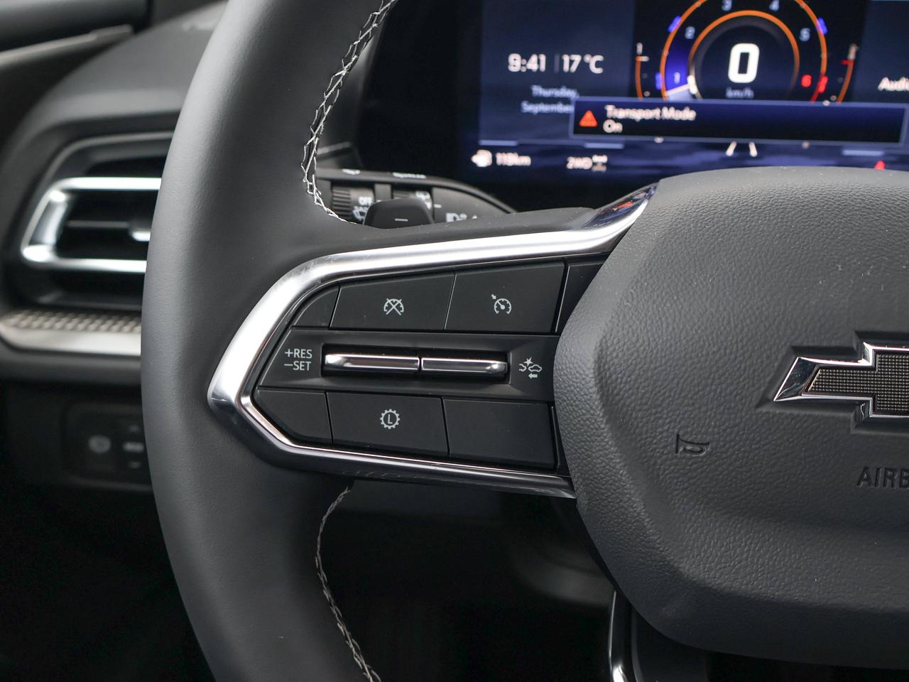 2027 Chevrolet Traverse LT Photo