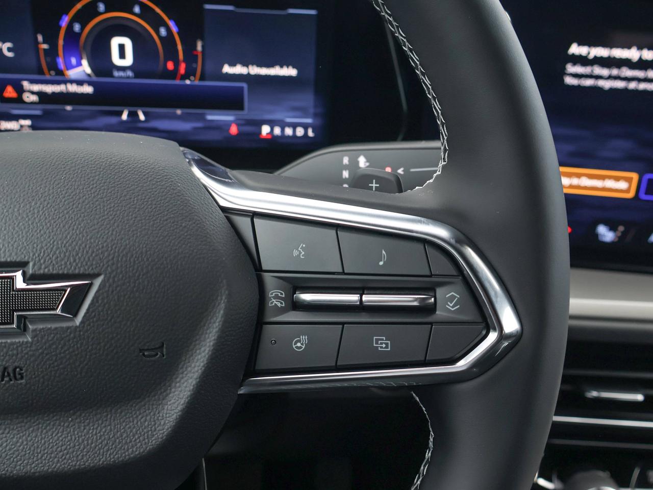 2027 Chevrolet Traverse LT Photo