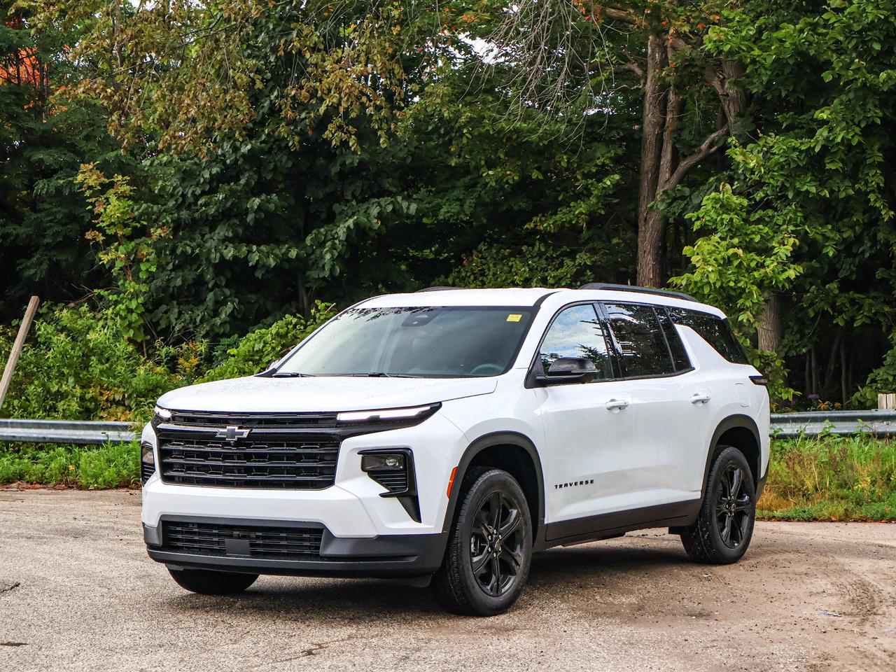 2027 Chevrolet Traverse LT Photo