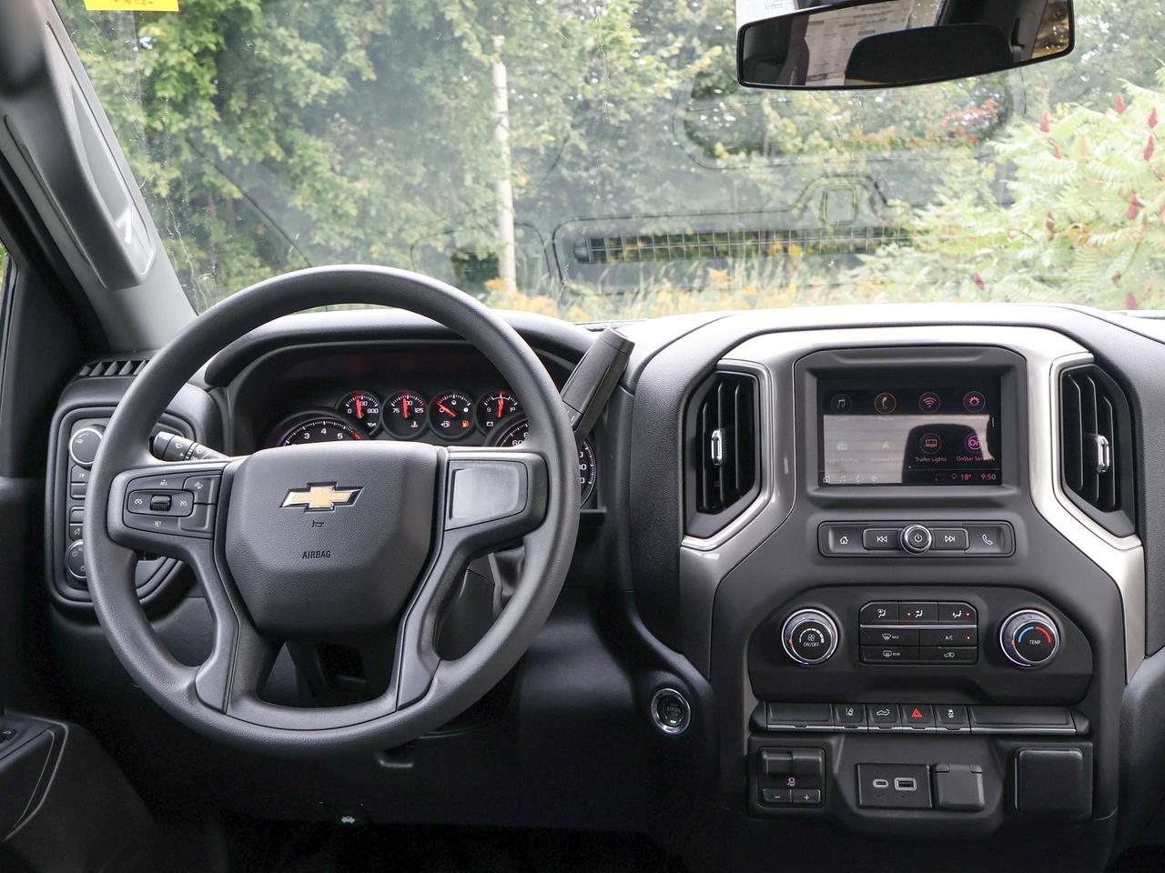 2026 Chevrolet SILVERADO 2500HD Work Truck Photo