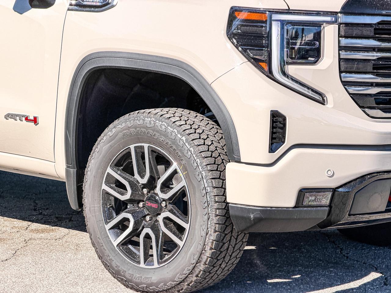 2026 GMC Sierra 1500 AT4 Photo4