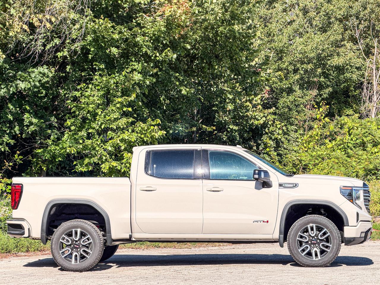 2026 GMC Sierra 1500 AT4 Photo
