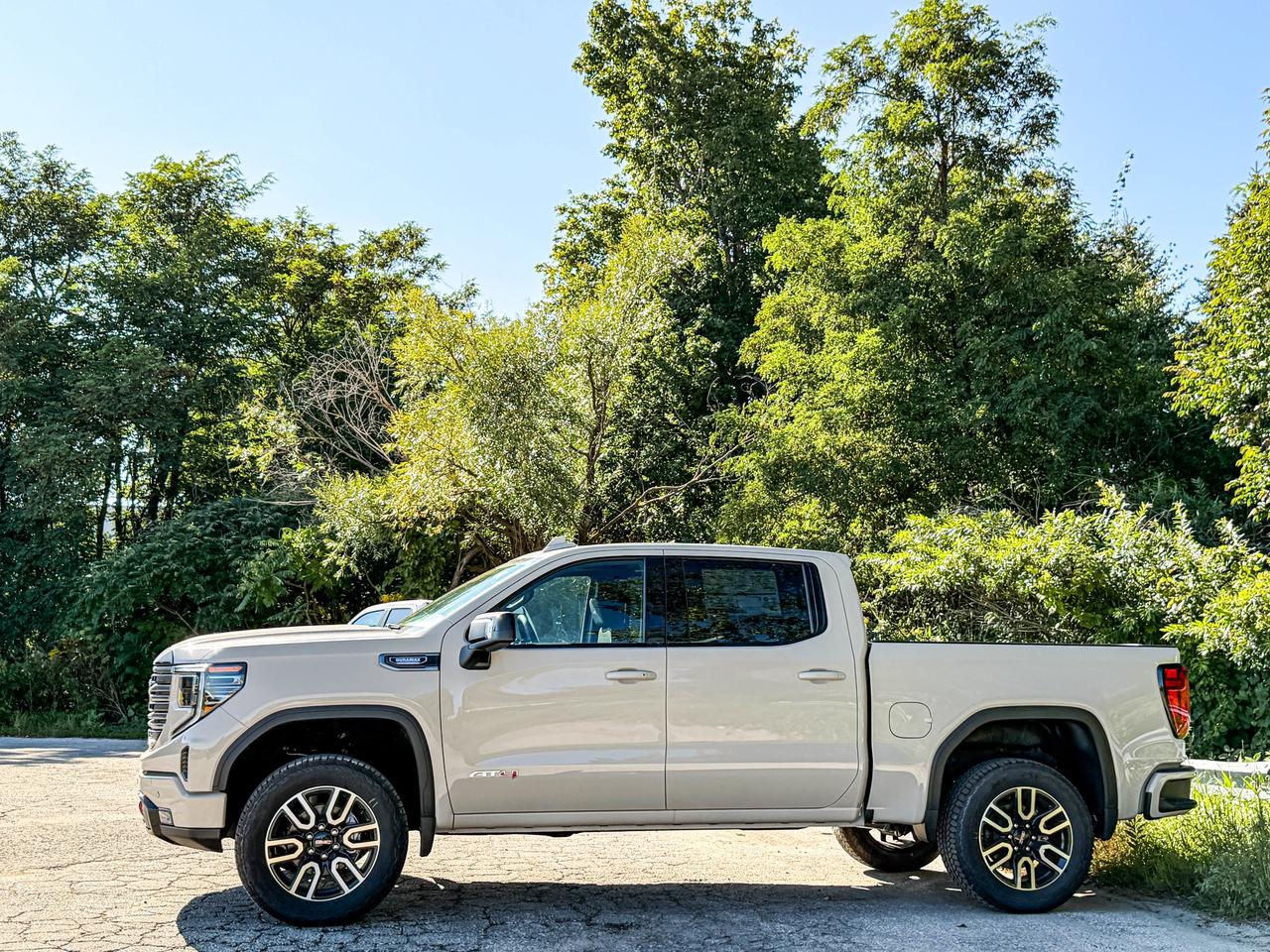 2026 GMC Sierra 1500 AT4 Photo
