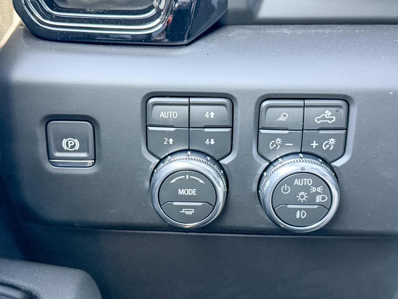 2026 GMC Sierra 1500 AT4 Photo