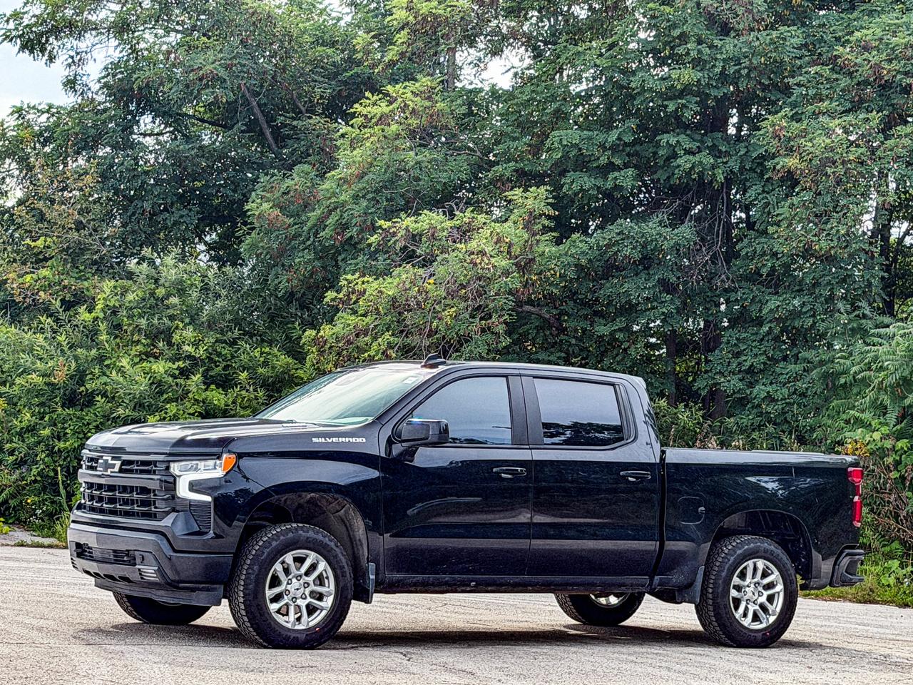 2024 Chevrolet Silverado 1500 RST Photo
