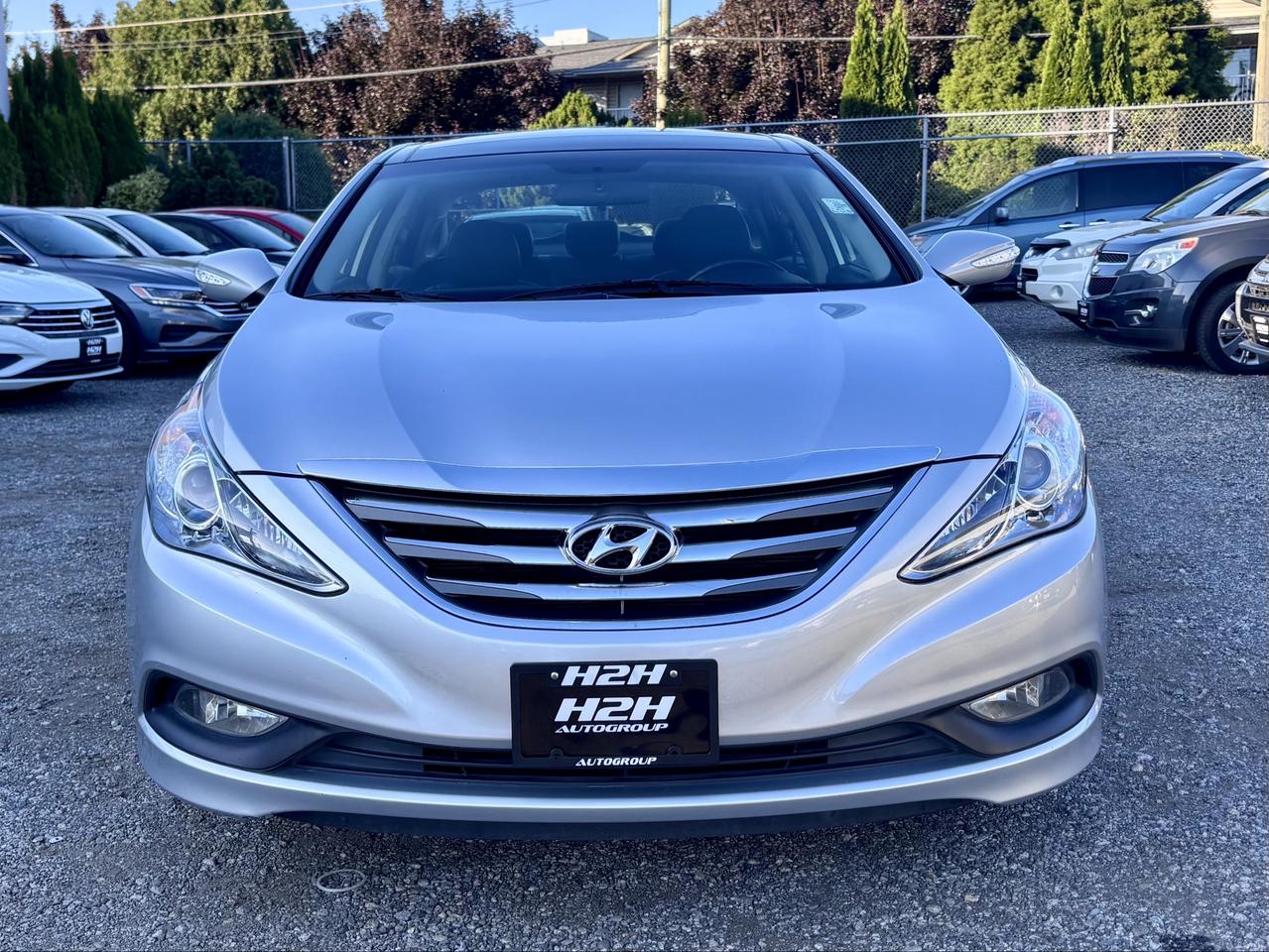 2014 Hyundai Sonata FINANCING AVAILABLE Photo2