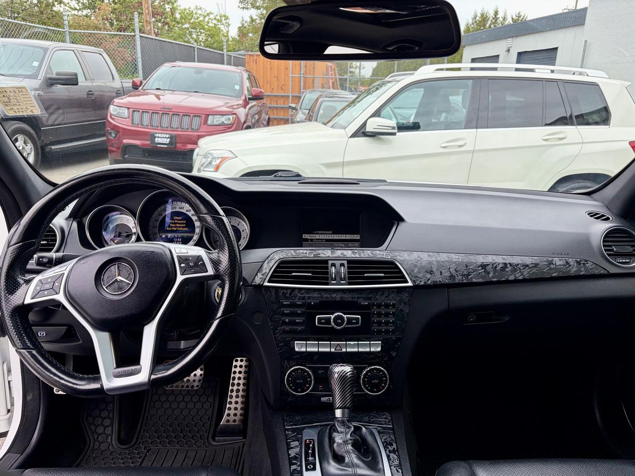 2013 Mercedes-Benz C-Class FINANCING AVAILABLE Photo10