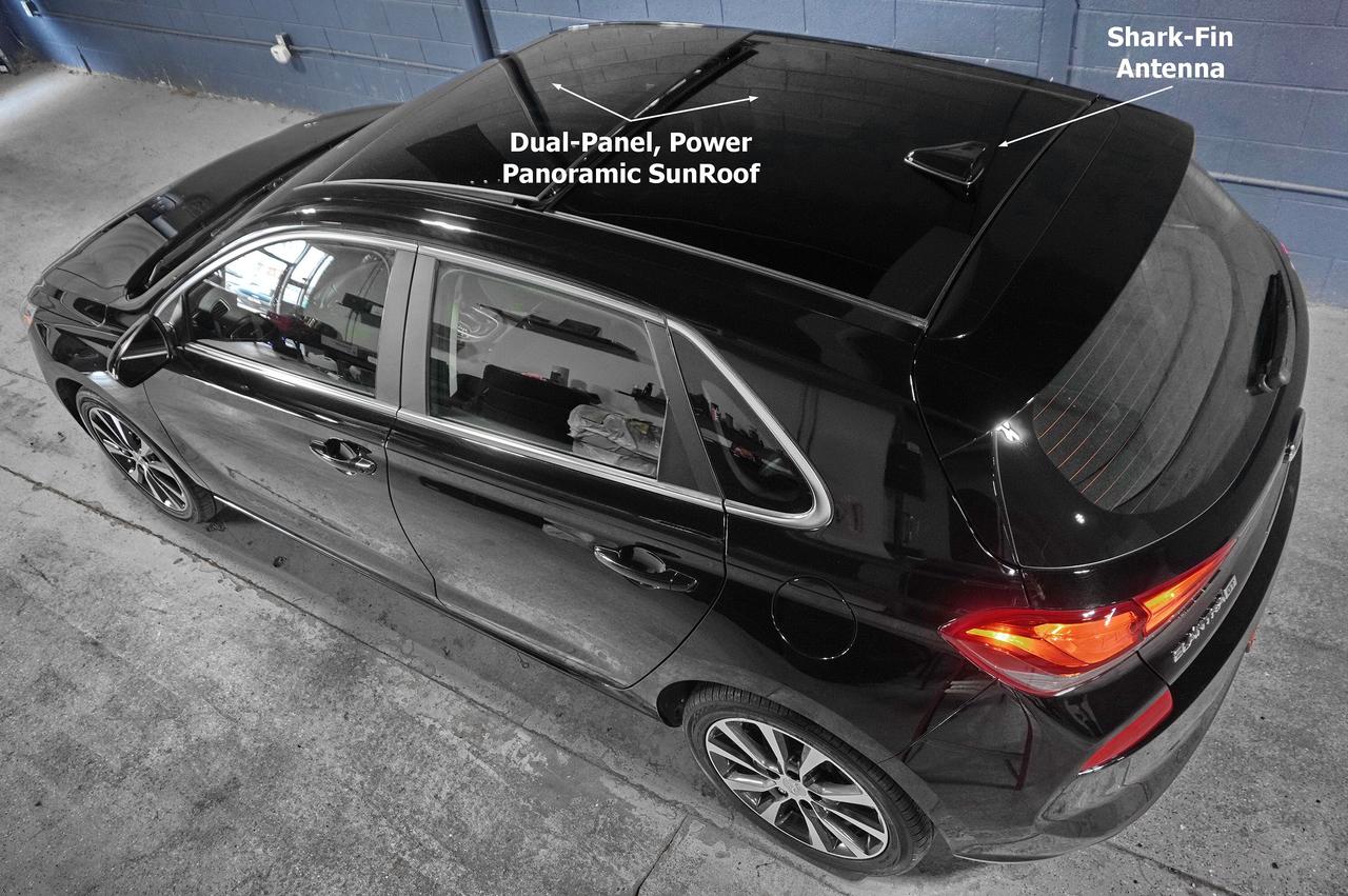 2020 Hyundai Elantra GT Luxury Auto Photo