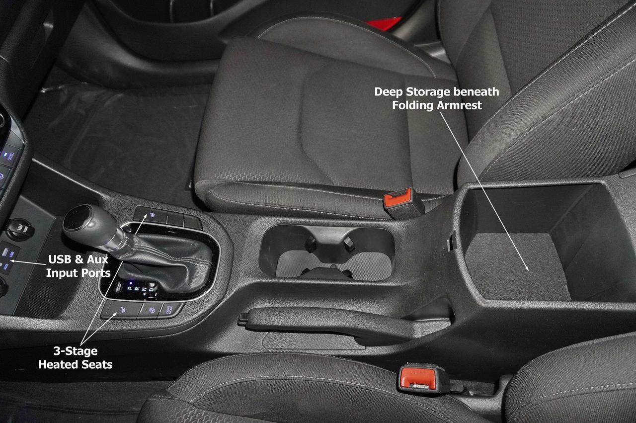 2020 Hyundai Elantra GT Luxury Auto Photo