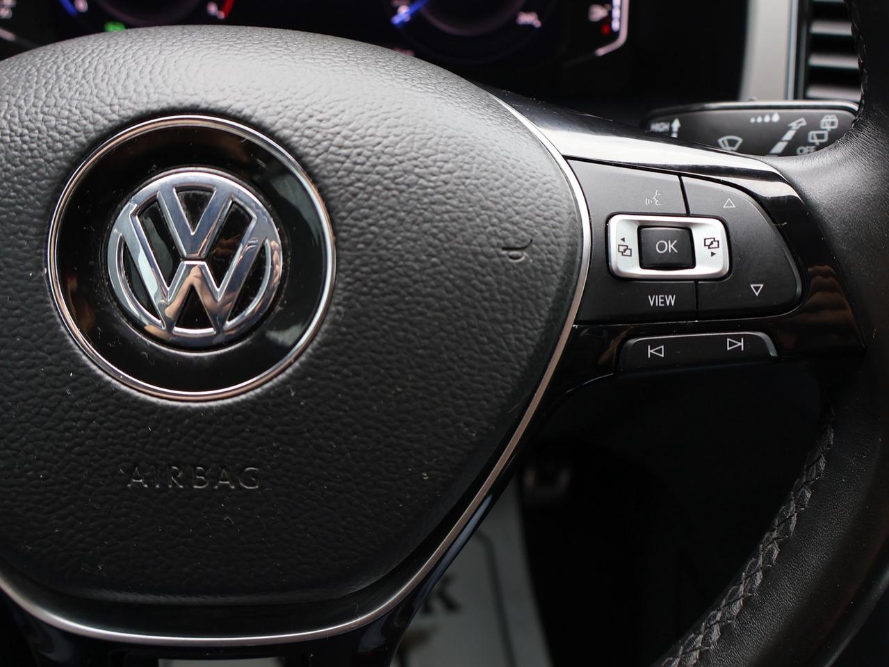 2019 Volkswagen Atlas V6 EXECLINE R-LINR *VW MAINTAIN* CAMERA NAV BLUETOOTH LEATHER HEATED SEATS SUNROOF CRUISE ALLOYS Photo