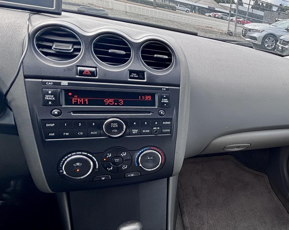 2011 Nissan Altima FINANCING AVAILABLE Photo12