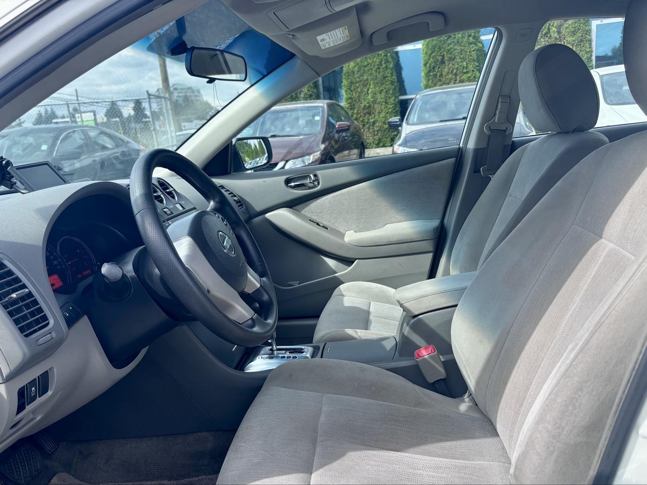 2011 Nissan Altima FINANCING AVAILABLE Photo9