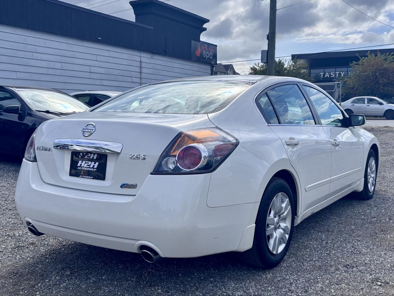 2011 Nissan Altima FINANCING AVAILABLE Photo5