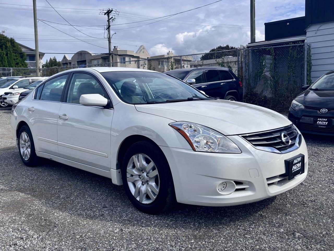 2011 Nissan Altima FINANCING AVAILABLE Photo3
