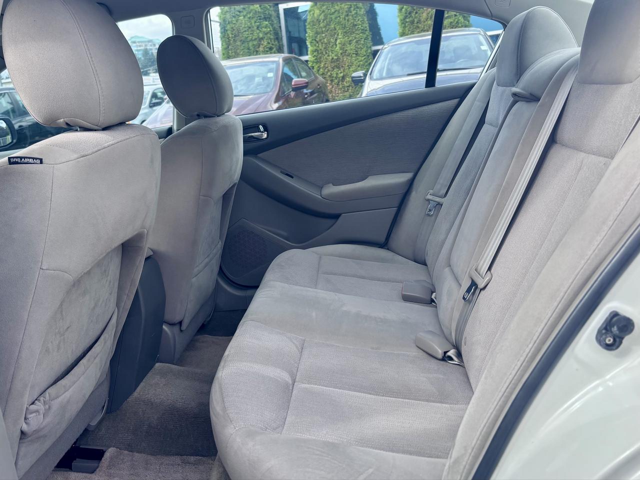 2011 Nissan Altima FINANCING AVAILABLE Photo13