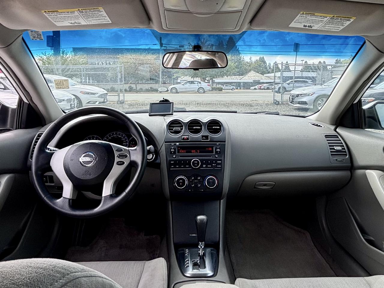 2011 Nissan Altima FINANCING AVAILABLE Photo10