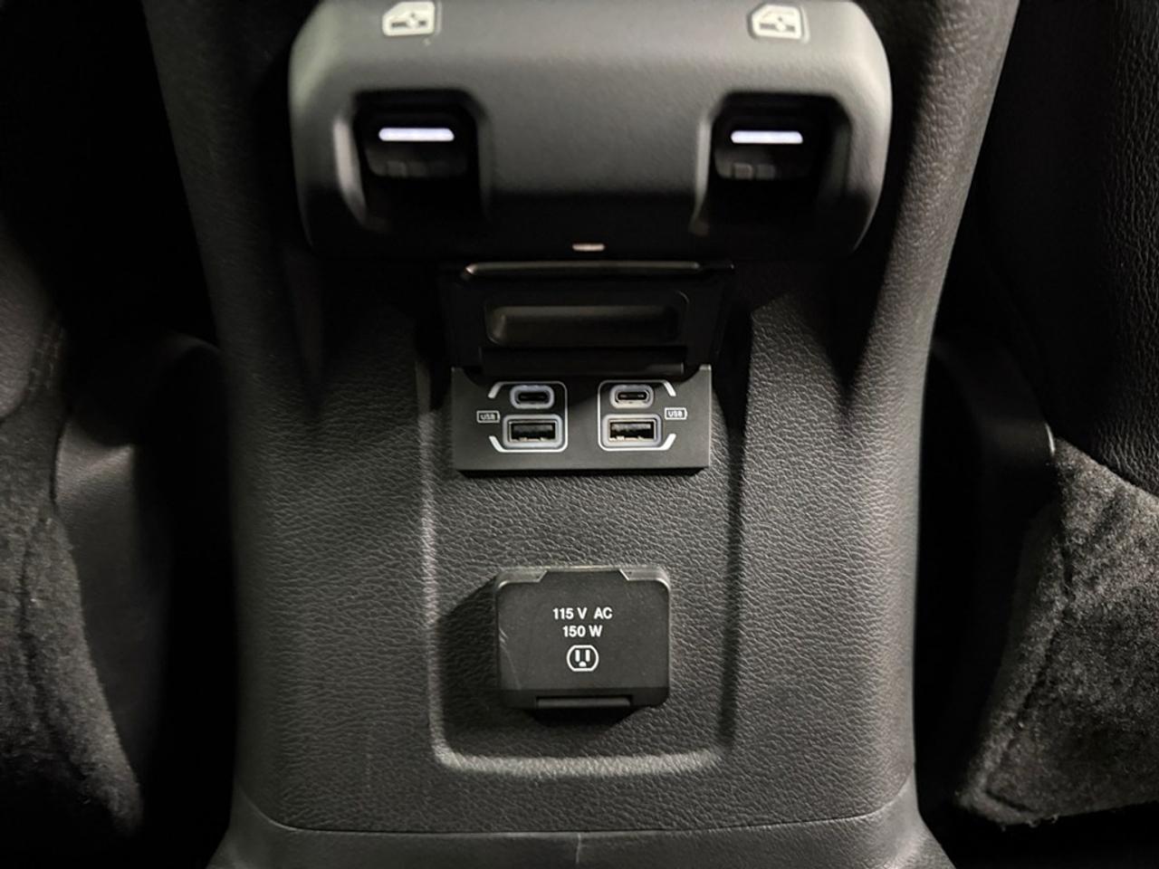 2022 Jeep Wrangler Unlimited Unlimited Sahara Altitude 4x4 Photo
