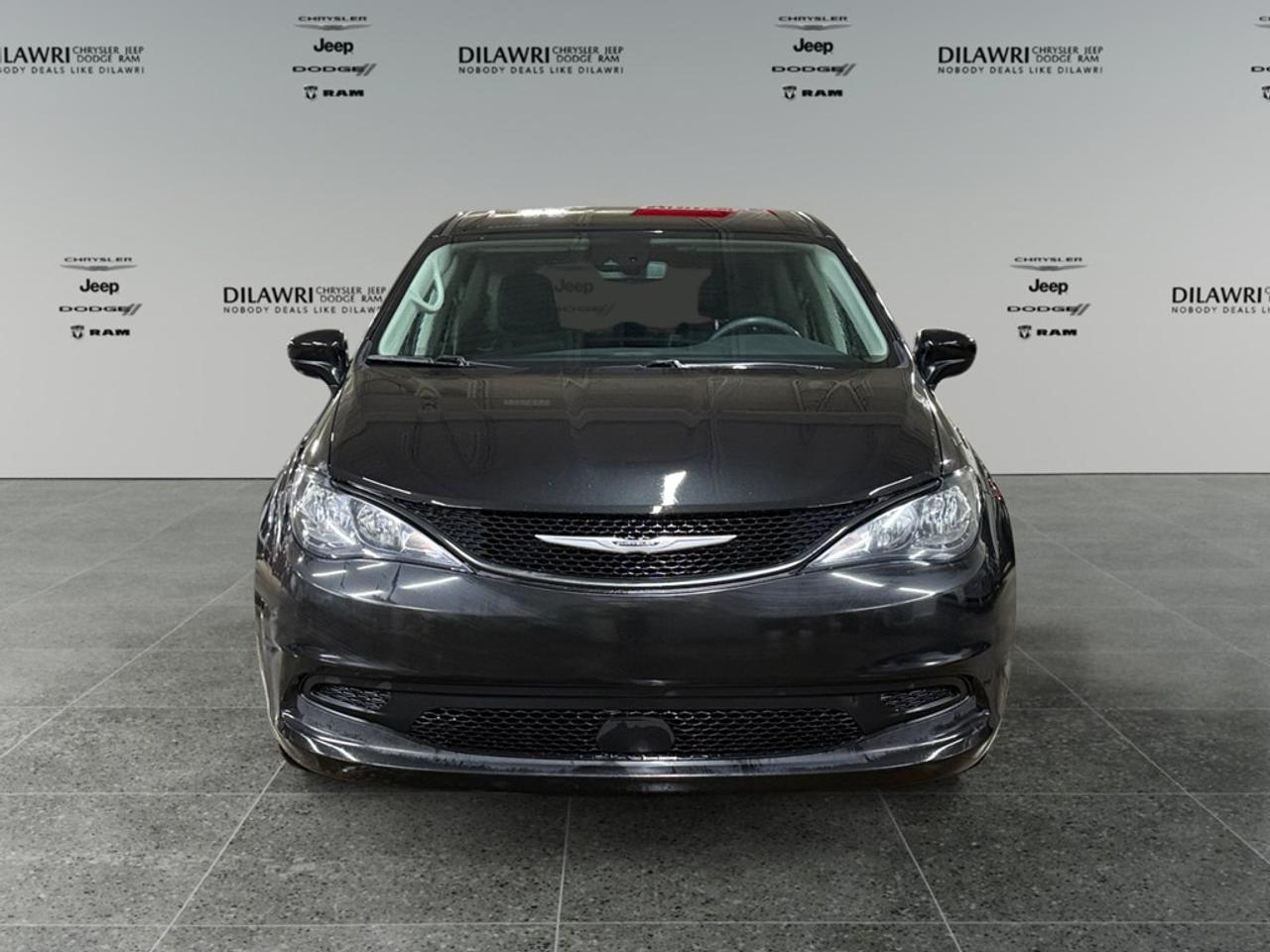 2023 Dodge Grand Caravan SXT 2WD Photo