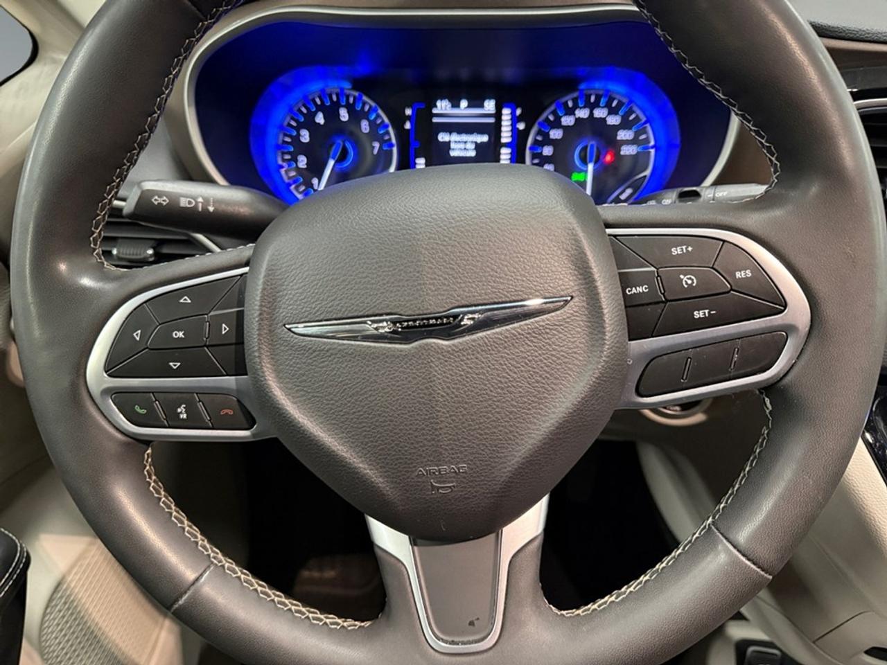 2023 Dodge Grand Caravan SXT 2WD Photo