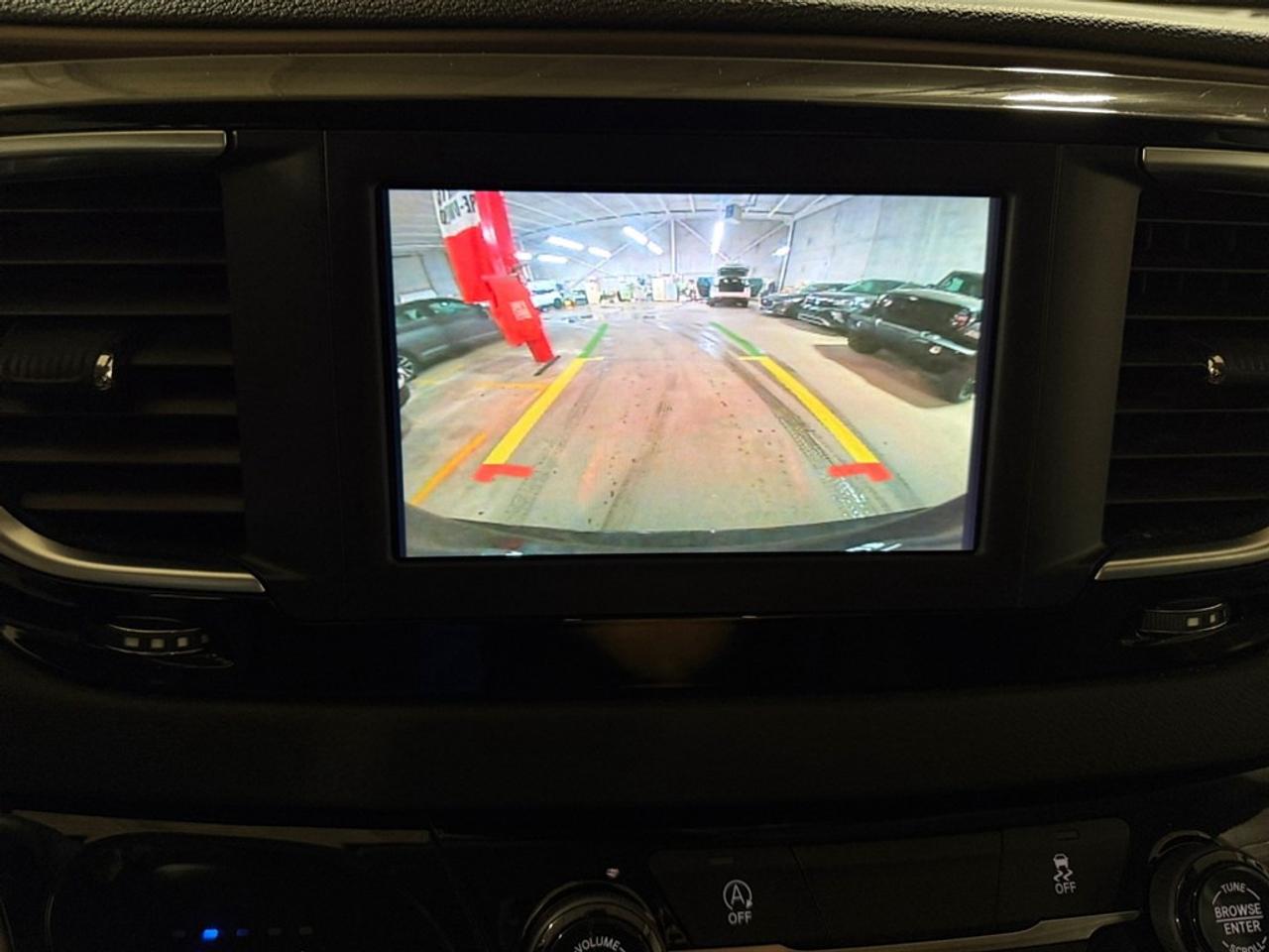 2023 Dodge Grand Caravan SXT 2WD Photo
