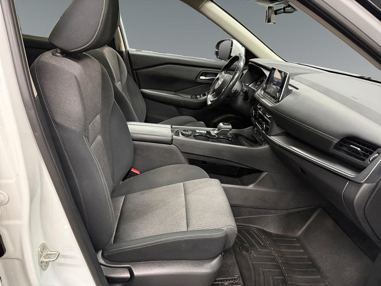 2024 Nissan Rogue AWD SV Moonroof Photo