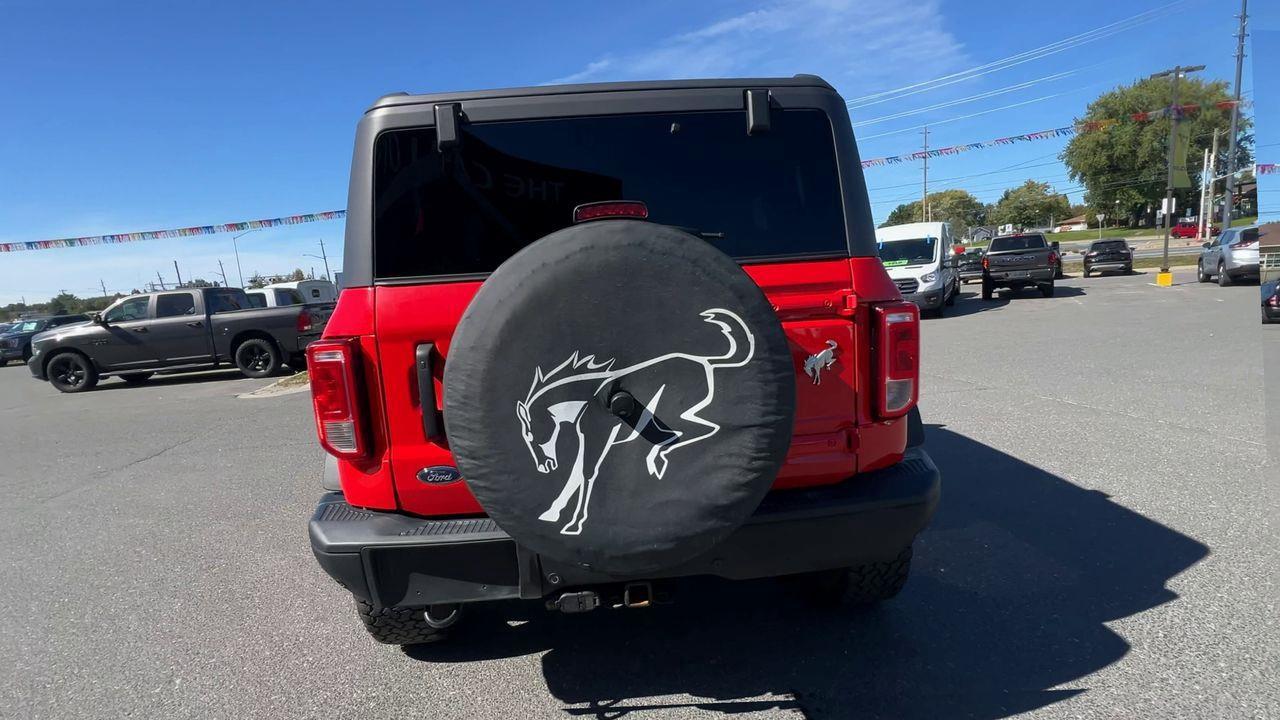 2022 Ford Bronco Black Diamond 4x4, SIRIUS XM, REVERSE CAMERA, NAV, CRUISE CONTROL, BLUETOOTH!! Photo