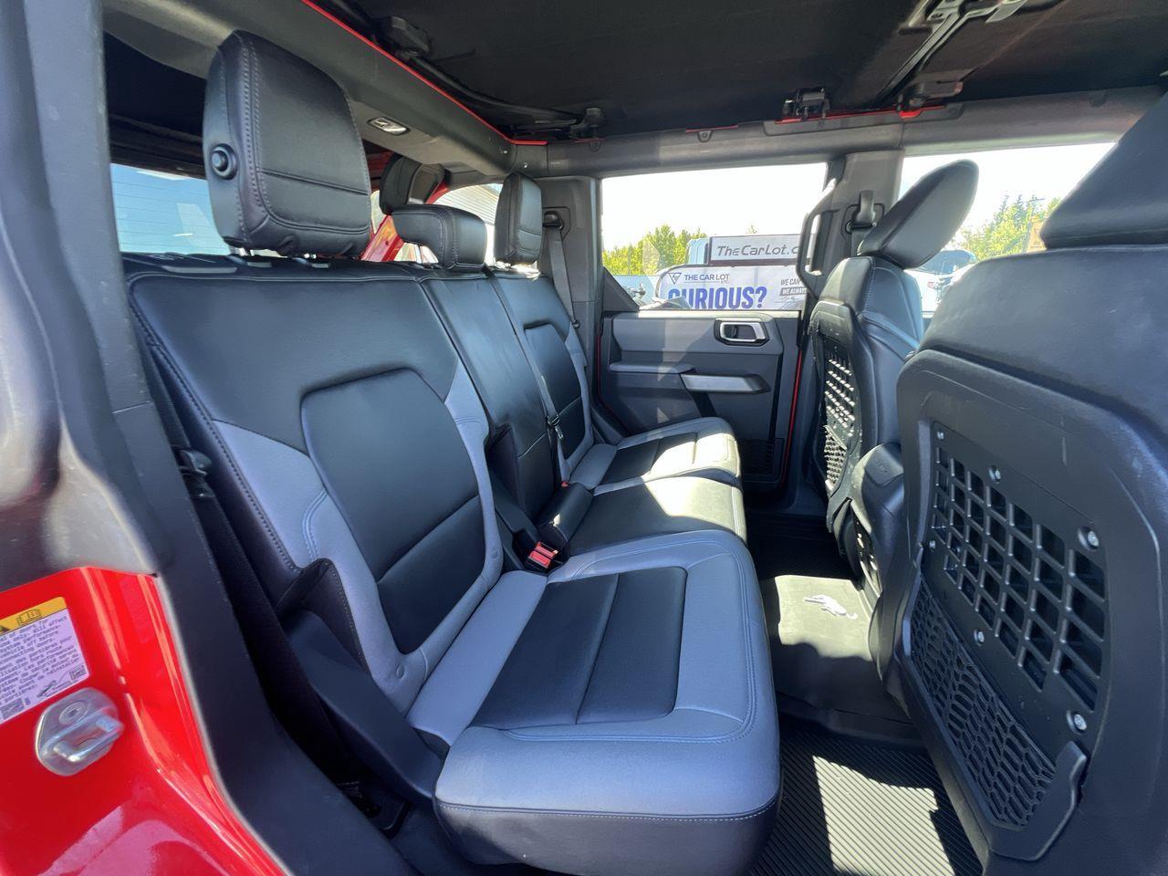 2022 Ford Bronco Black Diamond 4x4, SIRIUS XM, REVERSE CAMERA, NAV, CRUISE CONTROL, BLUETOOTH!! Photo