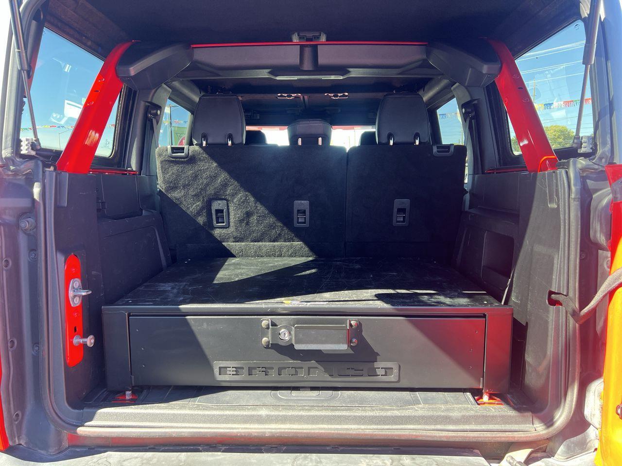 2022 Ford Bronco Black Diamond 4x4, SIRIUS XM, REVERSE CAMERA, NAV, CRUISE CONTROL, BLUETOOTH!! Photo