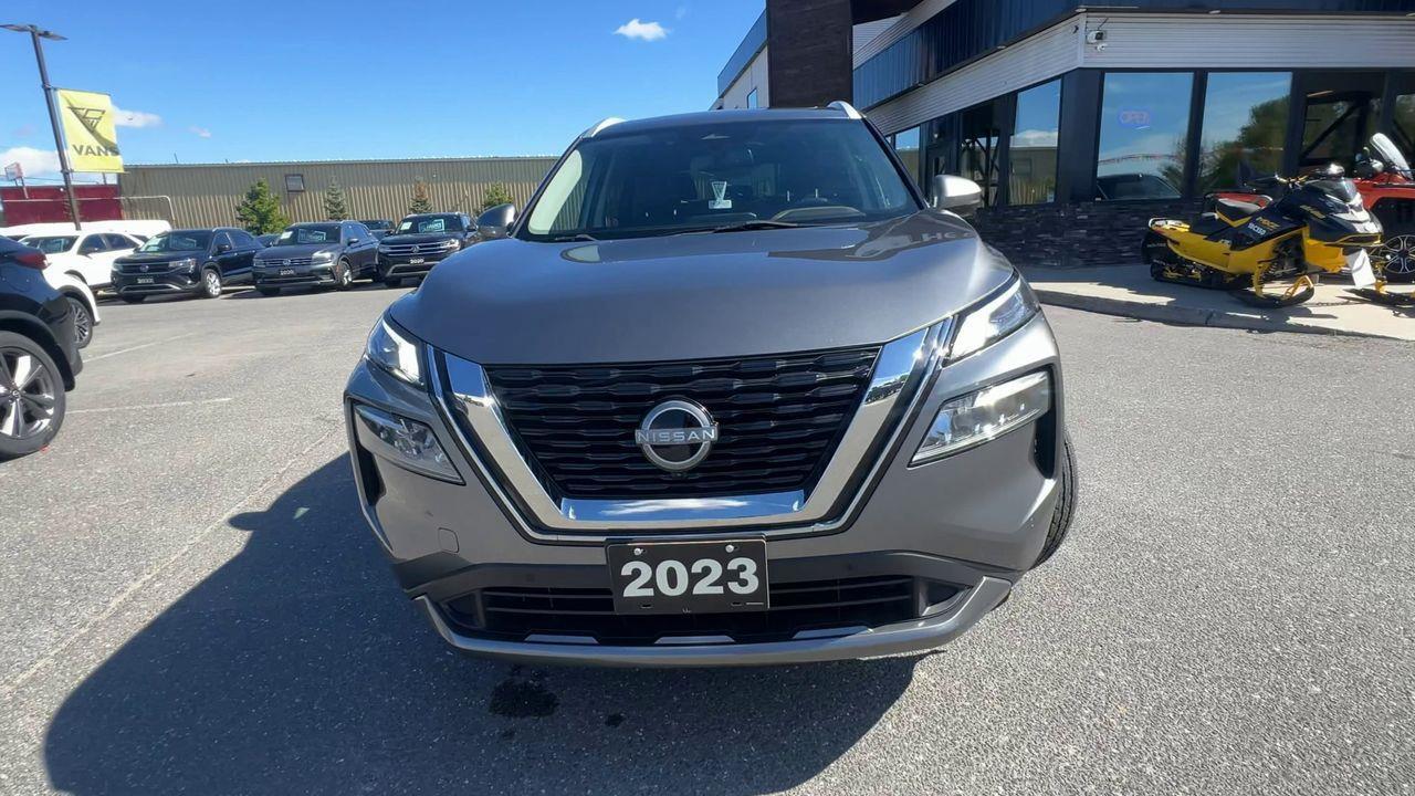 2023 Nissan Rogue SL AWD, MOONROOF, POWER LIFTGATE, LEATHER HEATED SEATS, NAV, BLIND SPOT SENSOR!! Photo