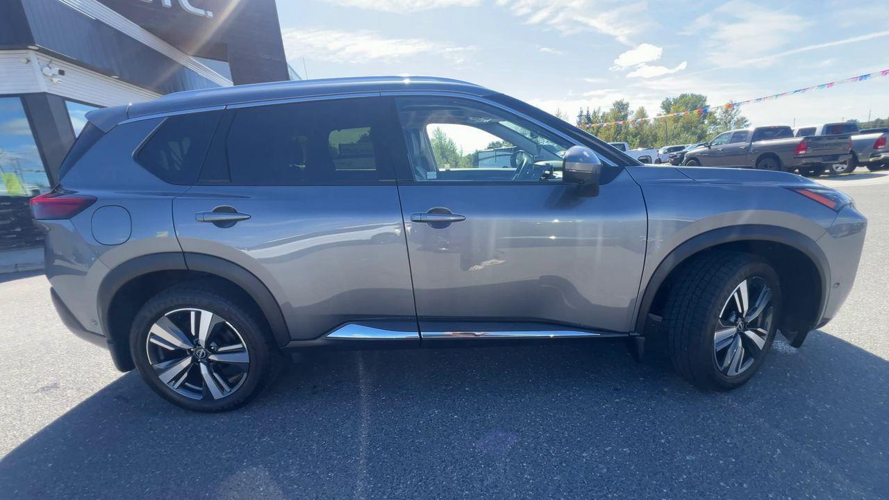 2023 Nissan Rogue SL AWD, MOONROOF, POWER LIFTGATE, LEATHER HEATED SEATS, NAV, BLIND SPOT SENSOR!! Photo