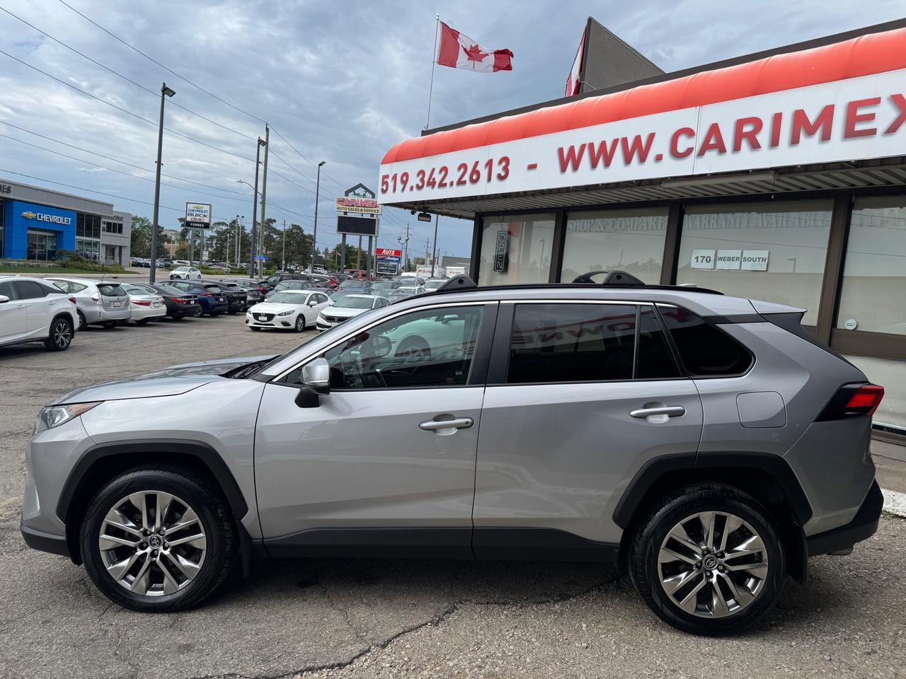 2019 Toyota RAV4 XLE AWD | Leather | Sunroof | BSM | TSS | Apple Car Play | Android Auto Photo5