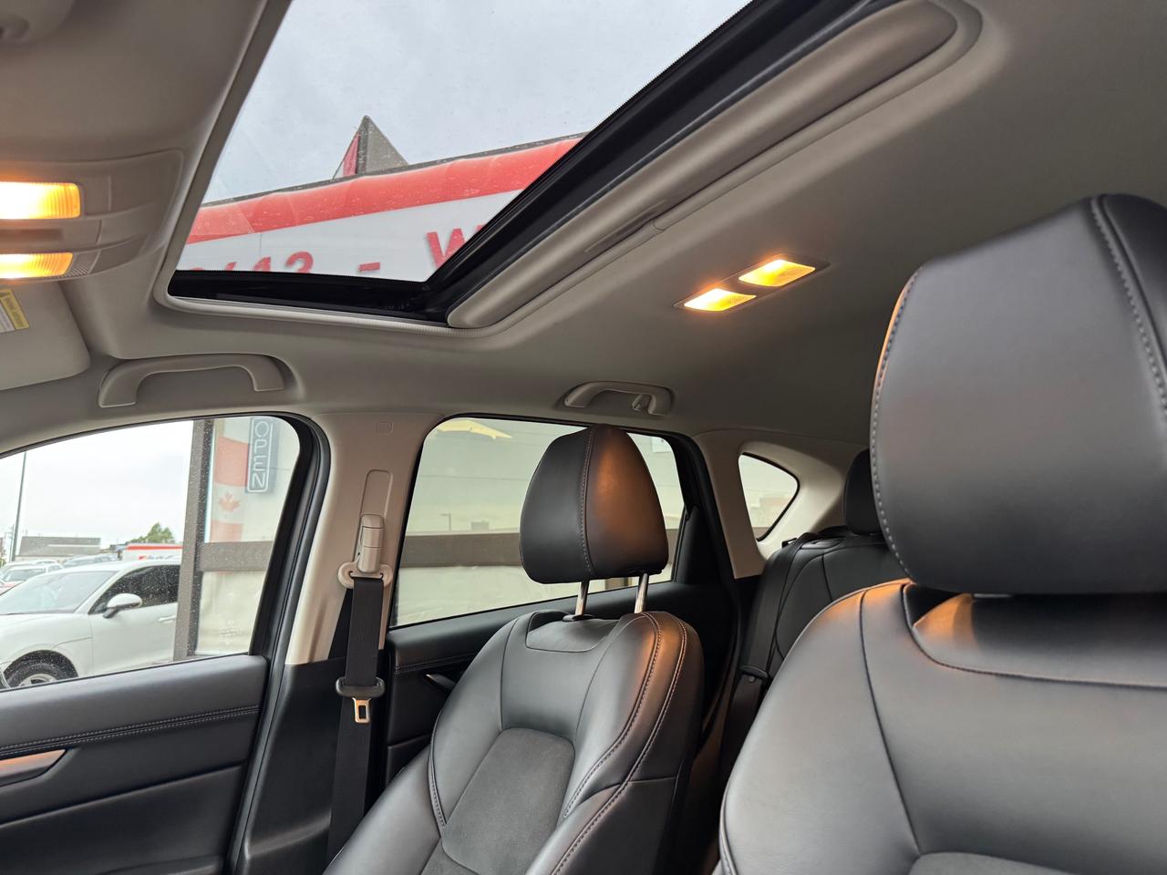 2017 Mazda CX-5 GS AWD | Accident Free | Sunroof | NAVI | LuxSuede | BSM | Heated Seats Photo