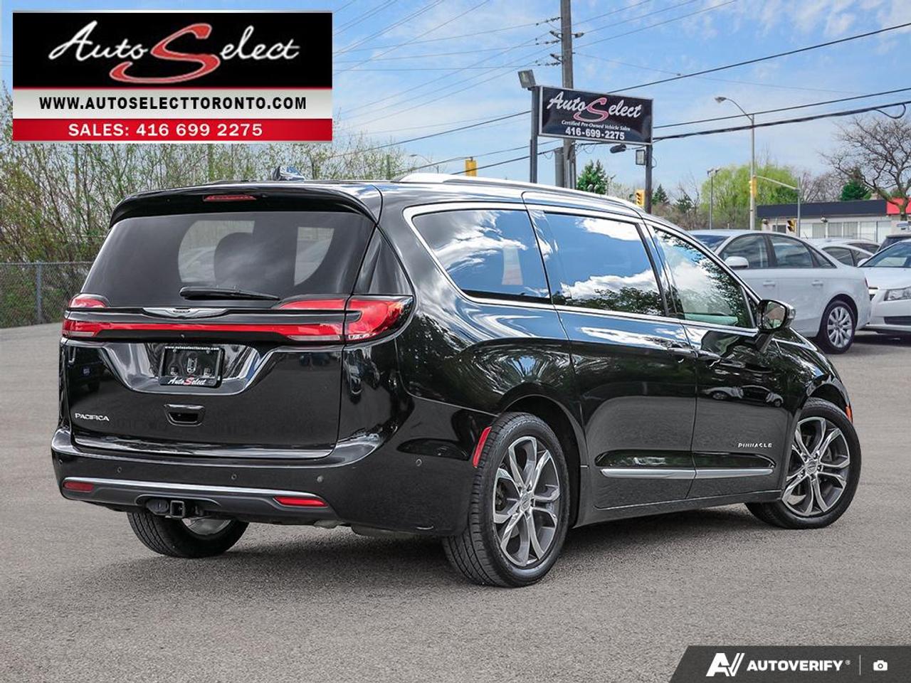 2022 Chrysler Pacifica Pinnacle DVD Entertainment Pkg - Apple Carplay - PanSunroof Photo