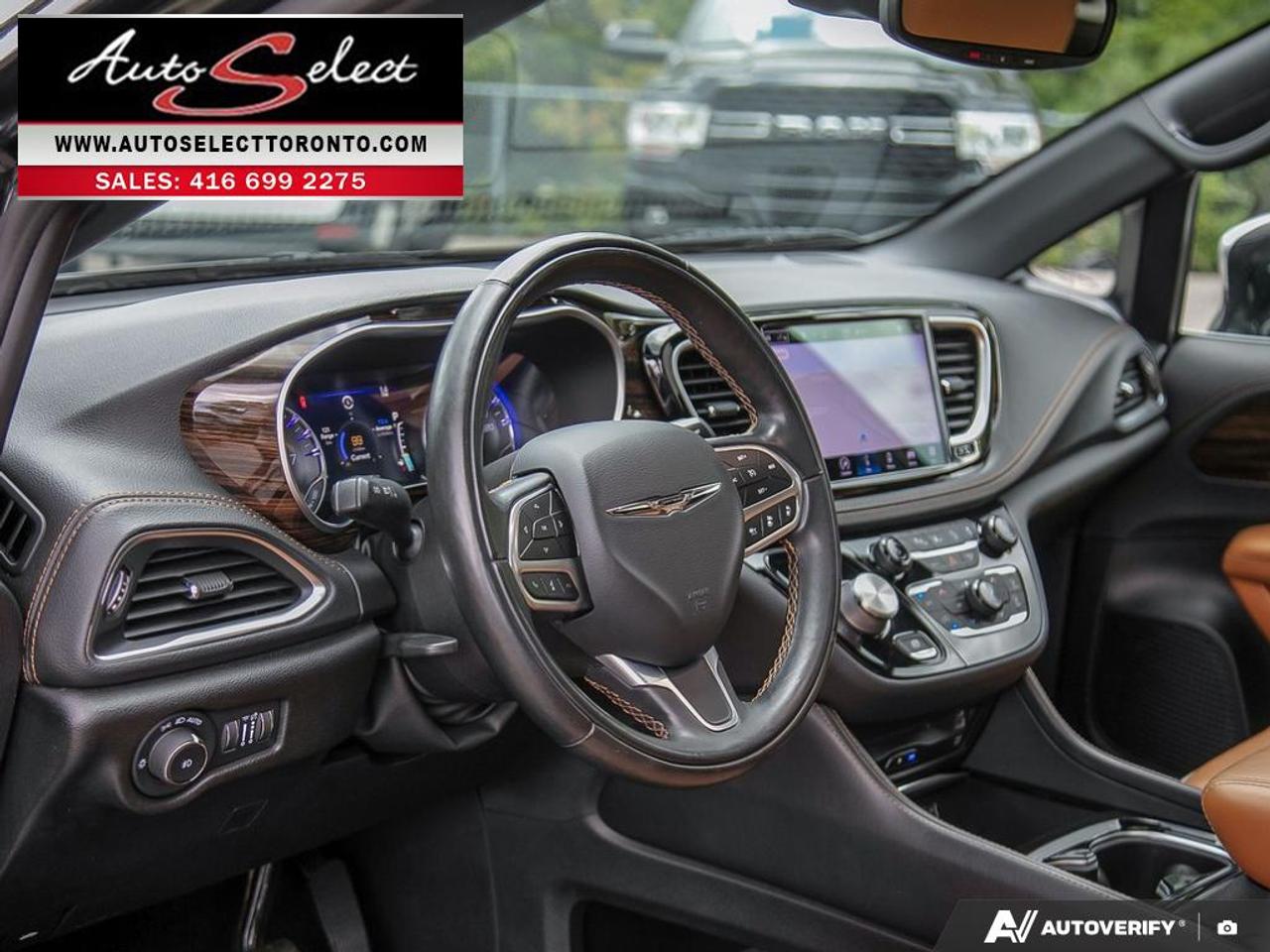 2022 Chrysler Pacifica Pinnacle DVD Entertainment Pkg - Apple Carplay - PanSunroof Photo