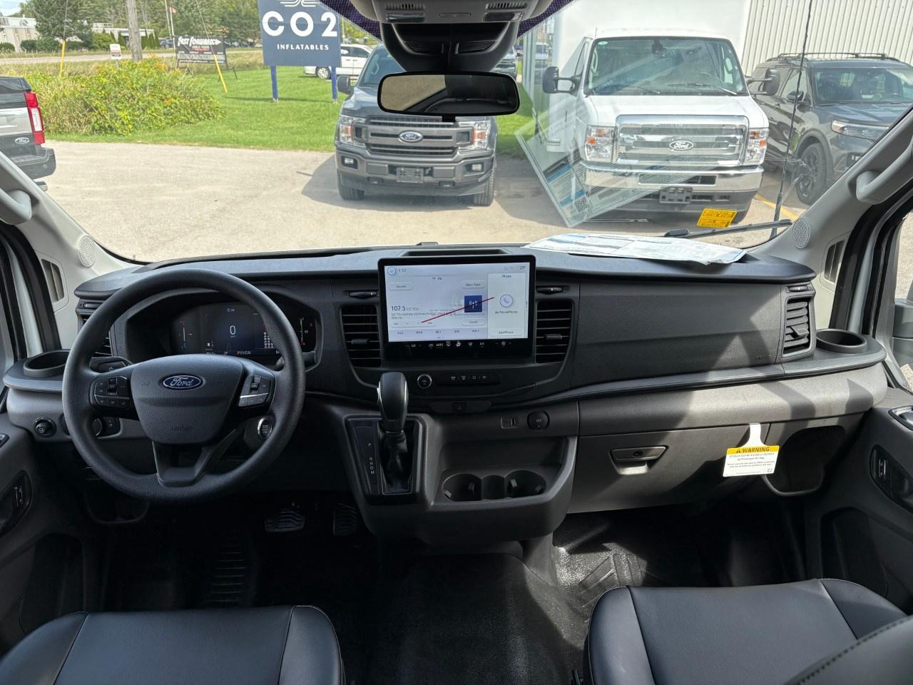2026 Ford Transit Passenger Wagon Photo