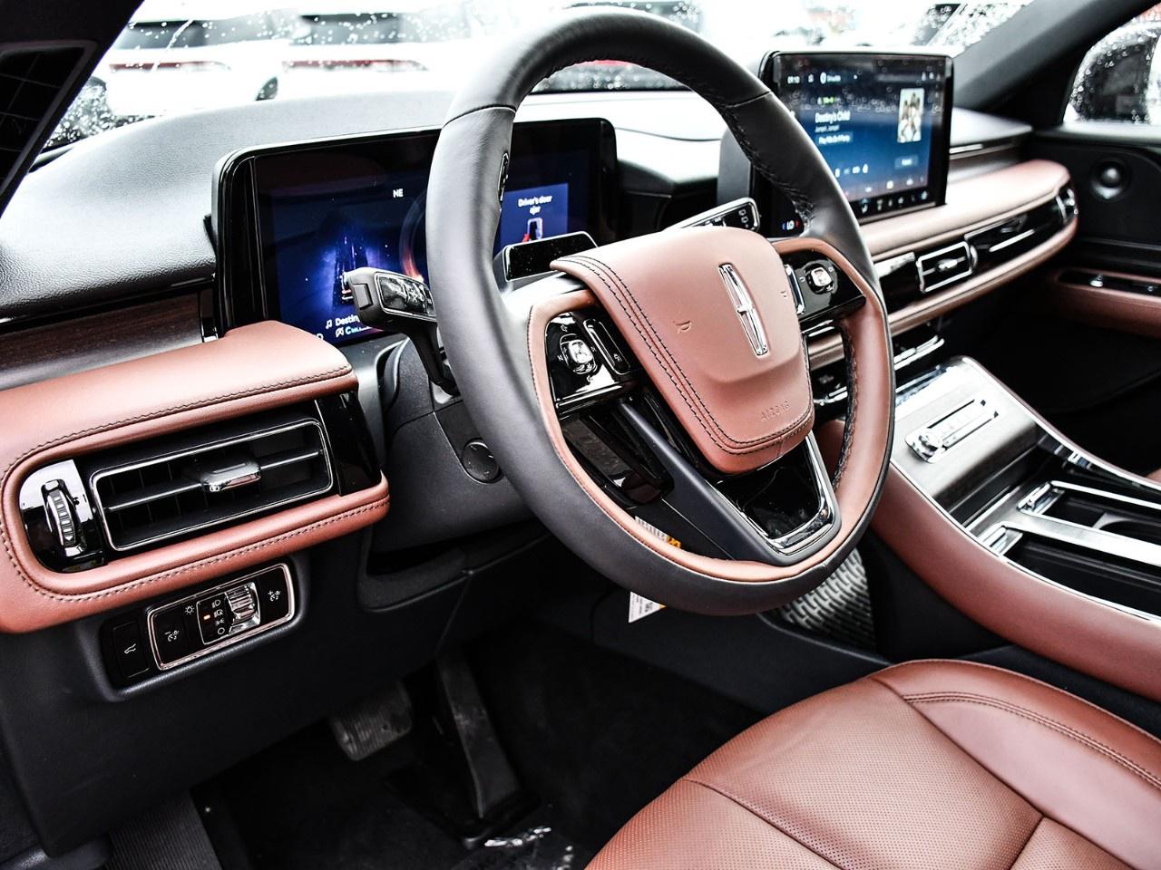 2027 Lincoln Aviator Reserve AWD Photo