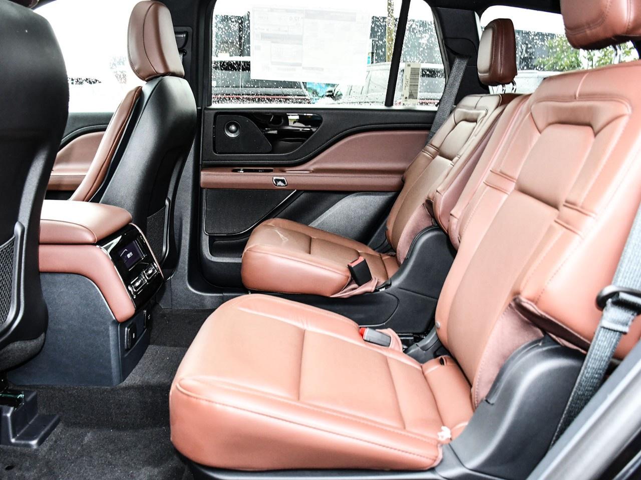 2027 Lincoln Aviator Reserve AWD Photo