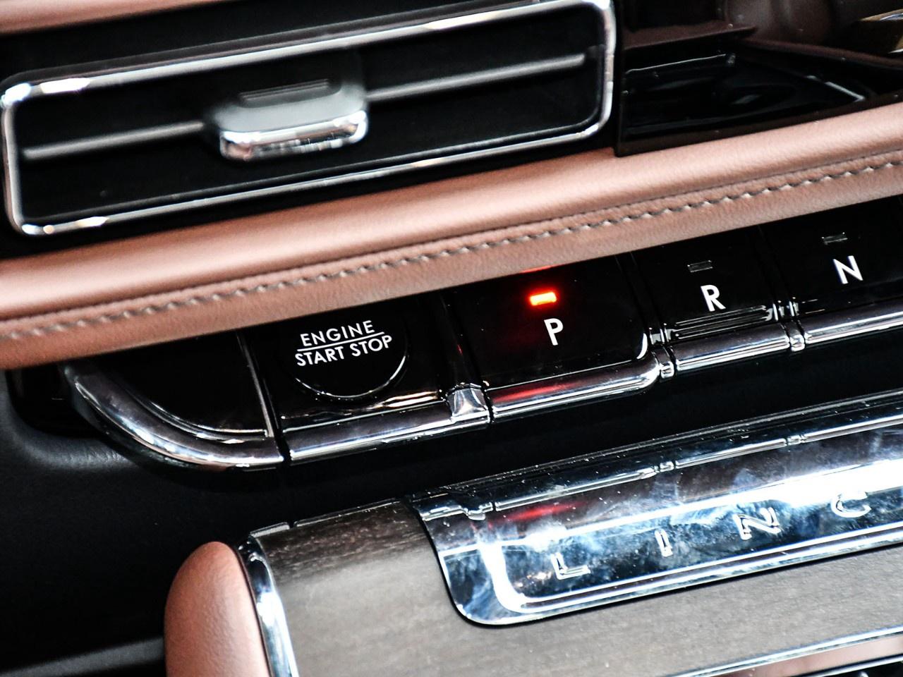 2027 Lincoln Aviator Reserve AWD Photo