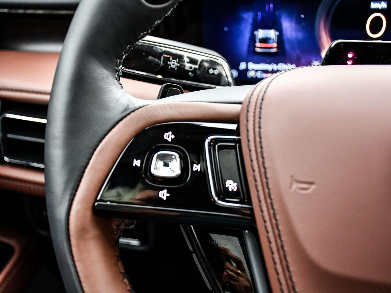 2027 Lincoln Aviator Reserve AWD Photo