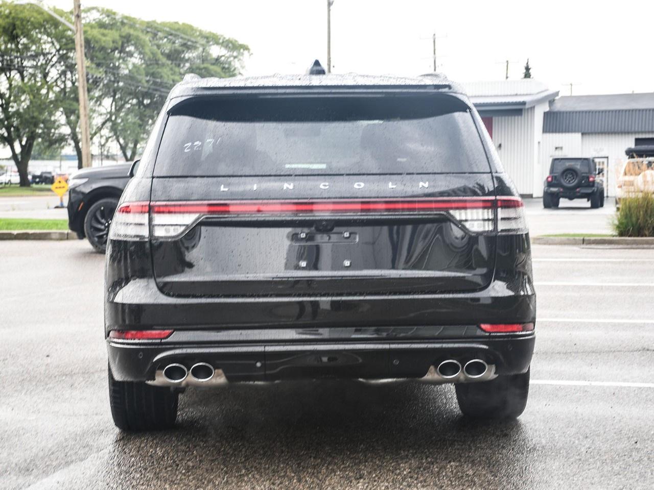 2027 Lincoln Aviator Reserve AWD Photo