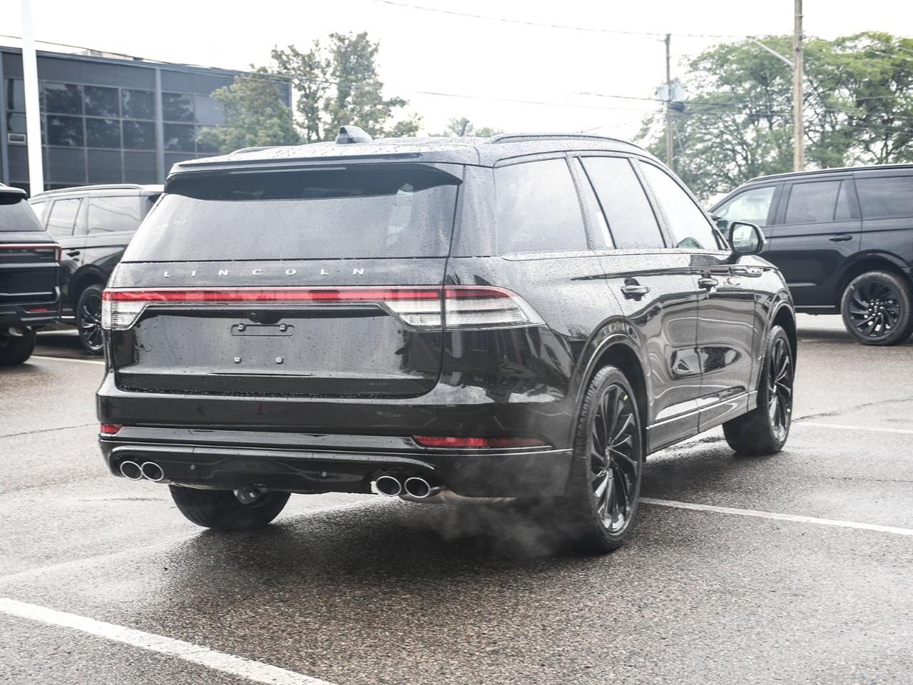 2027 Lincoln Aviator Reserve AWD Photo