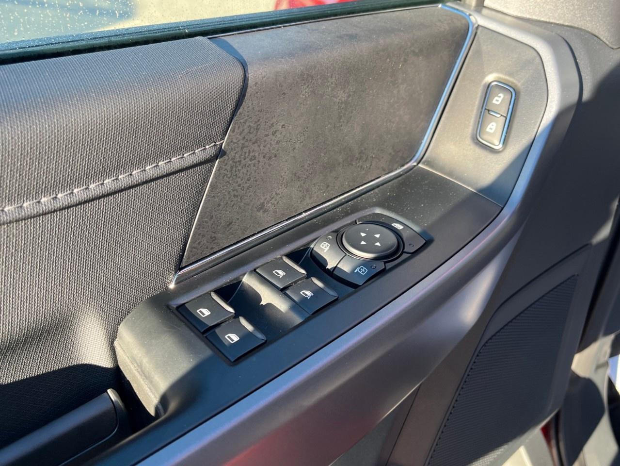 2026 Ford F-150 XLT 4WD SuperCrew 5.5' Box Photo