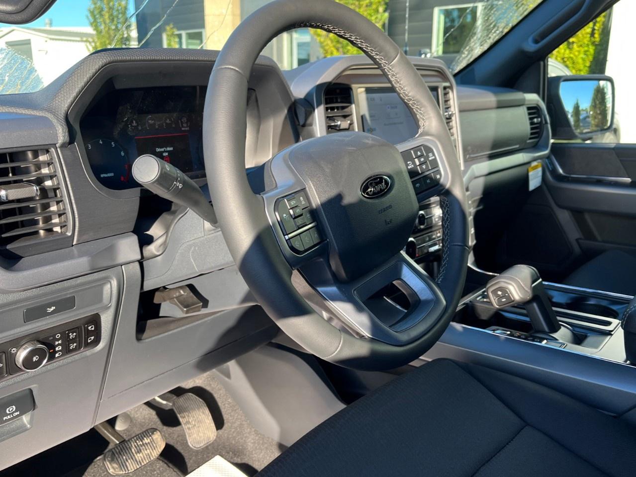 2026 Ford F-150 XLT 4WD SuperCrew 5.5' Box Photo