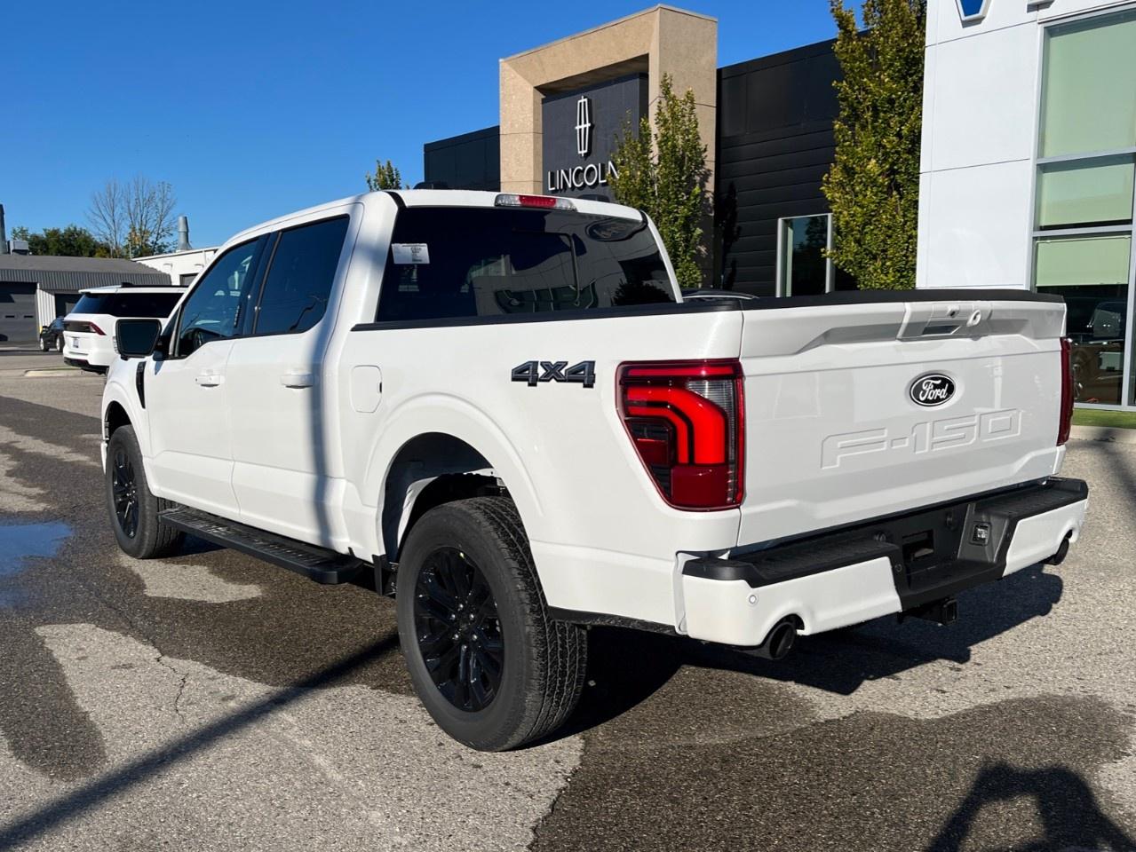 2026 Ford F-150 Lariat 4WD SuperCrew 5.5' Box Photo2