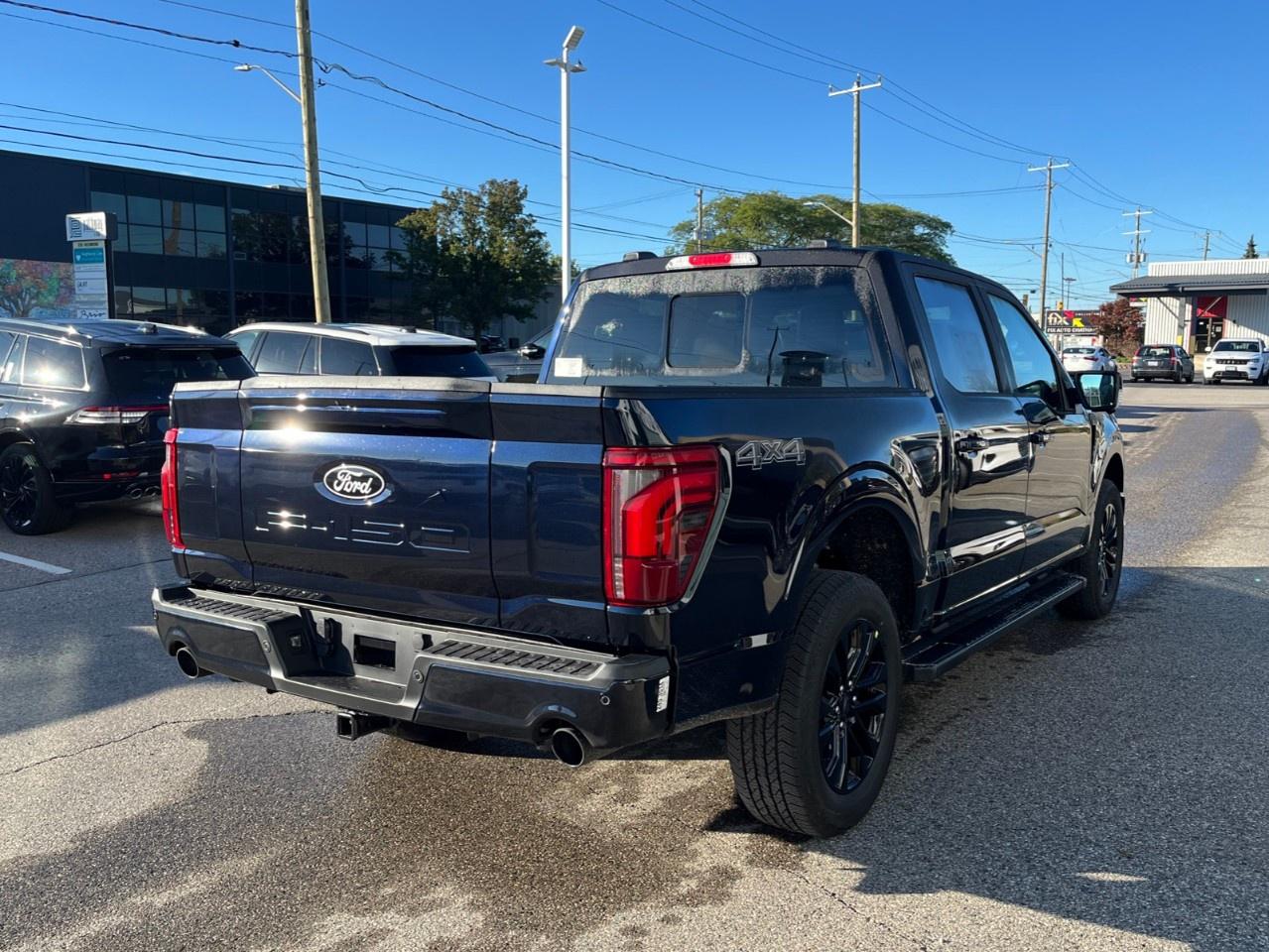 2026 Ford F-150 Lariat 4WD SuperCrew 5.5' Box Photo4