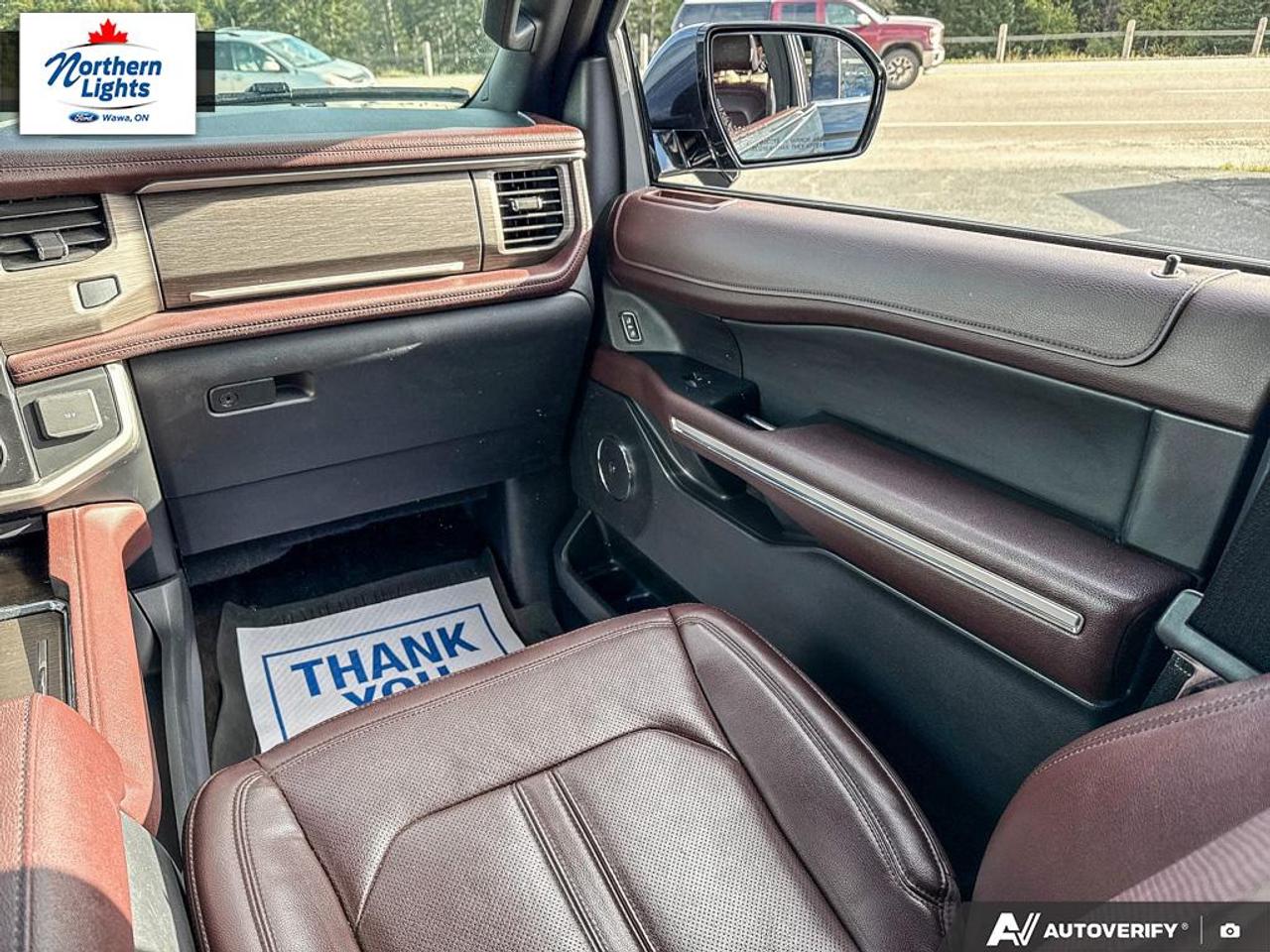 2022 Ford Expedition Limited  Photo