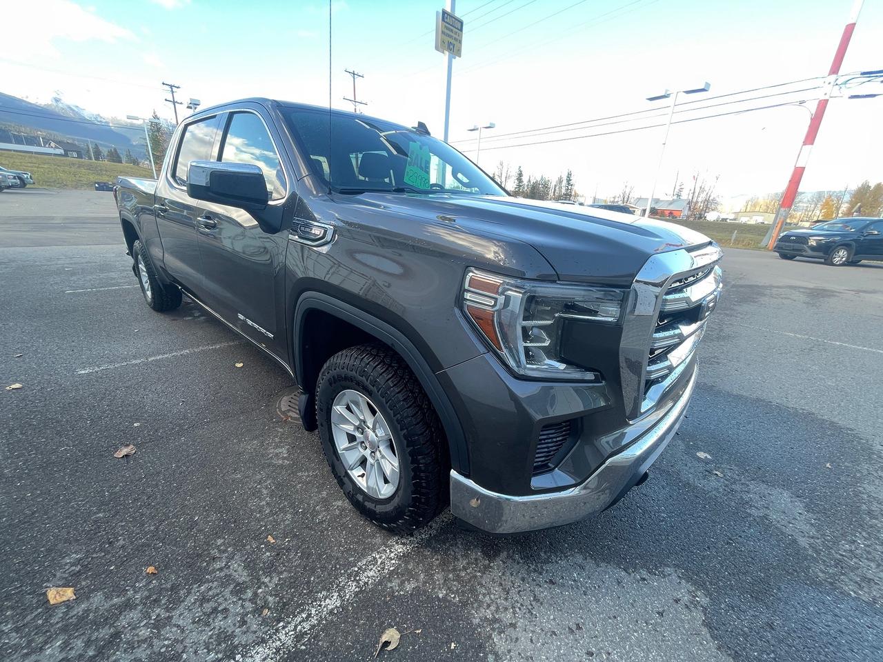 2019 GMC Sierra 1500 SLE Photo1